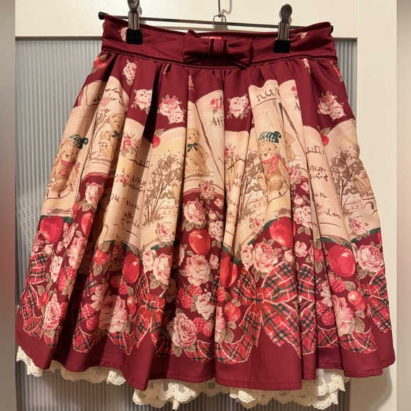LIZ LISA Dresses & Skirts - Vintage-Inspired Red Floral Print Pleated Skirt